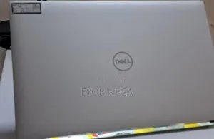 New Laptop Dell Precision 15 3520 32GB Intel Core I7 SSD 512GB