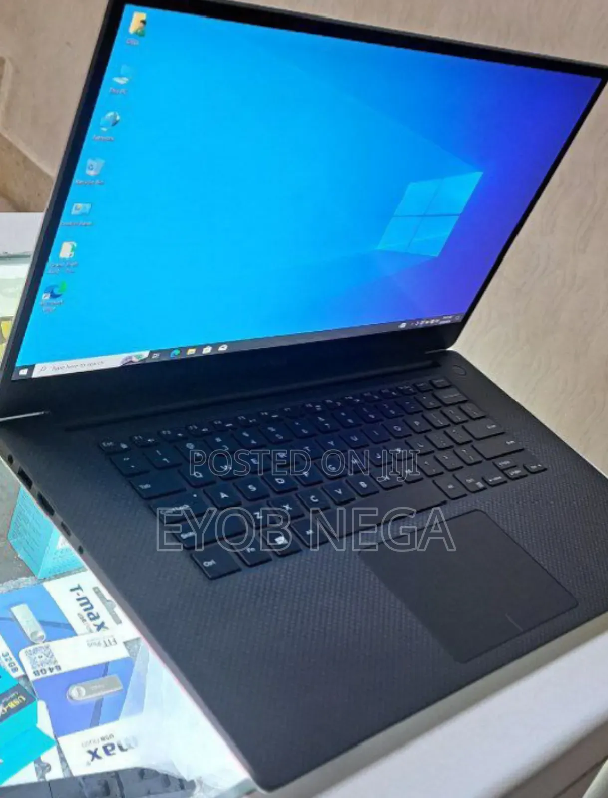 New Laptop Dell Precision 15 3520 32GB Intel Core I7 SSD 512GB