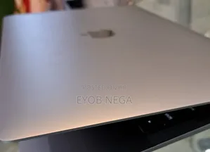 New Laptop Apple MacBook Air 2019 8GB Intel Core I5 SSD 128GB