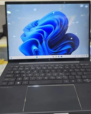 New Laptop HP Dragonfly G4 16GB Intel Core I7 SSD 512GB