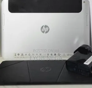 New Laptop HP Elitepad 900 2GB Intel Core 2 Quad SSD 32GB