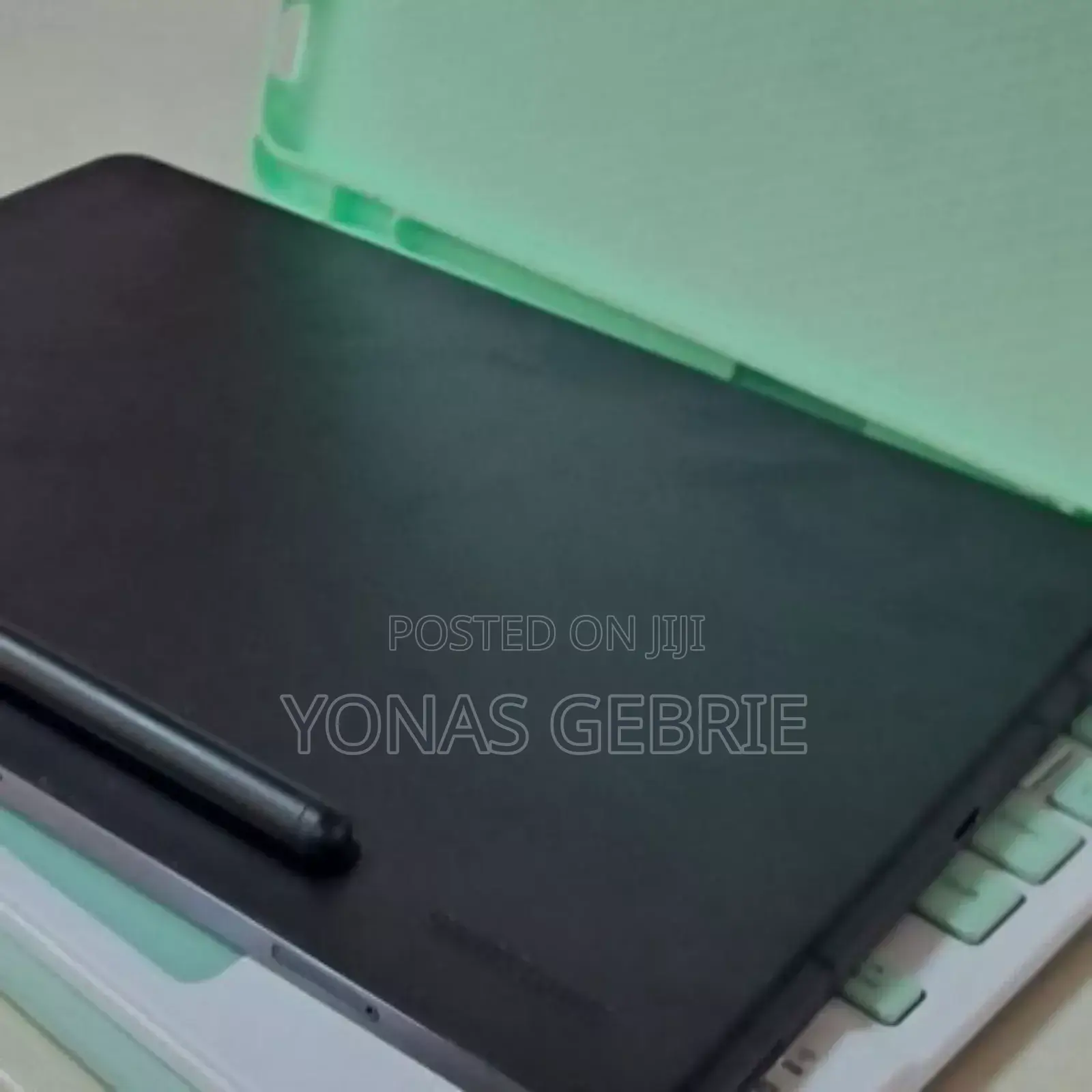 New Laptop Samsung SF311 8GB SSD 256GB