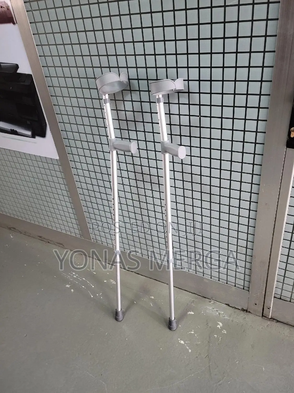 Crutches፲៛Crutches፪〖Cranch፵❫Crutches፱❵Crunch፱—Crutches