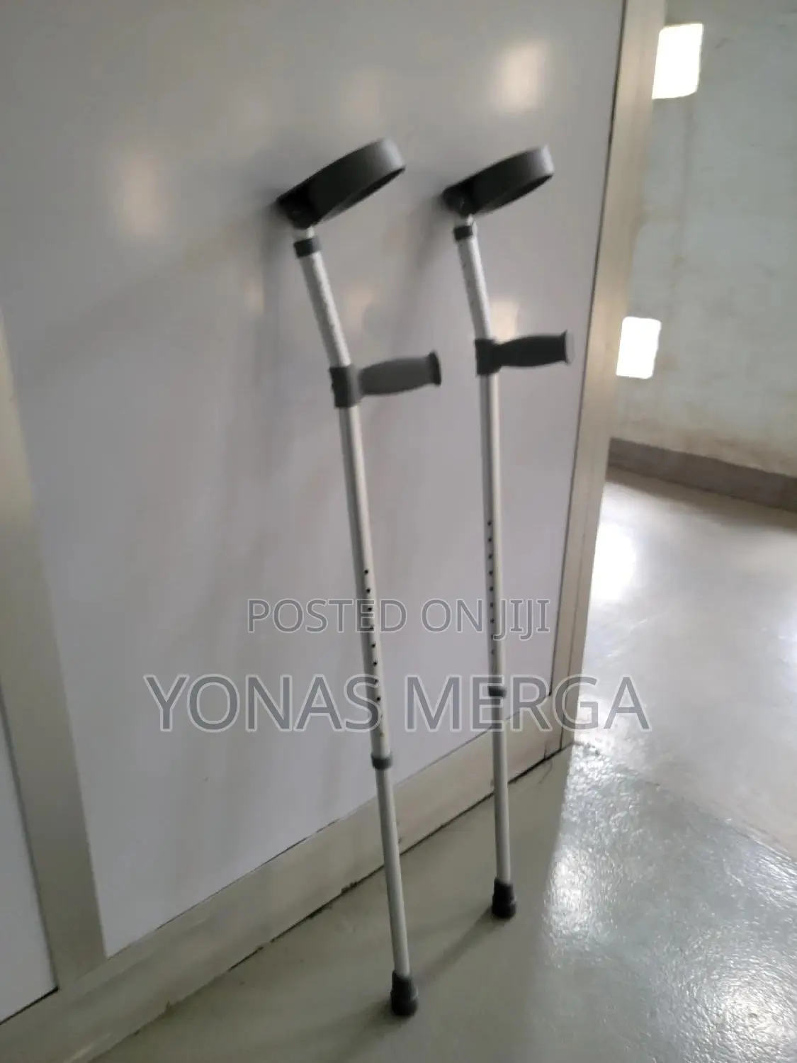 Durable Crutches፵{Crutches}፪cranch፰฿Crutches፲0crutches