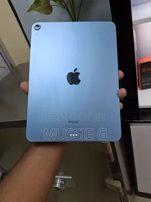 Apple iPad Air 64 GB Blue
