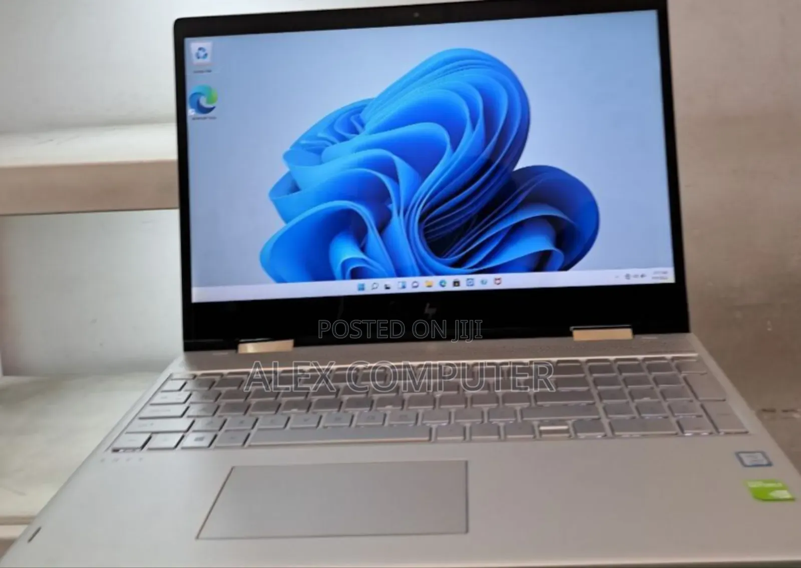 New Laptop HP Envy X360 20GB Intel Core I5 SSD 256GB