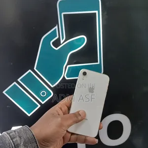 Apple iPhone XR 128 GB White