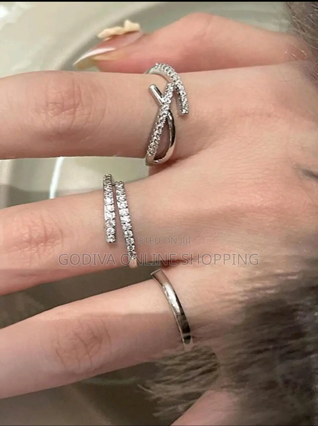 2 PCS Ring Available on Hand