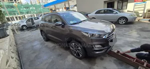 Photo - Hyundai Tucson 2018 Gray