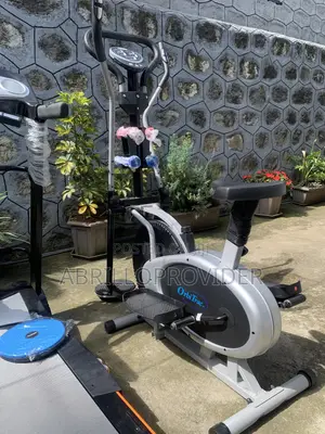Photo - Exercise Bike 4 in 1 Cross Trainers//150kg Cross Trainers
