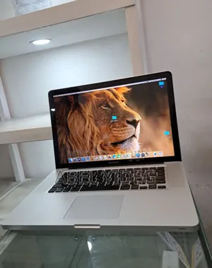 Photo - New Laptop Apple MacBook Pro 2010 4GB Intel Core I7 HDD 320GB