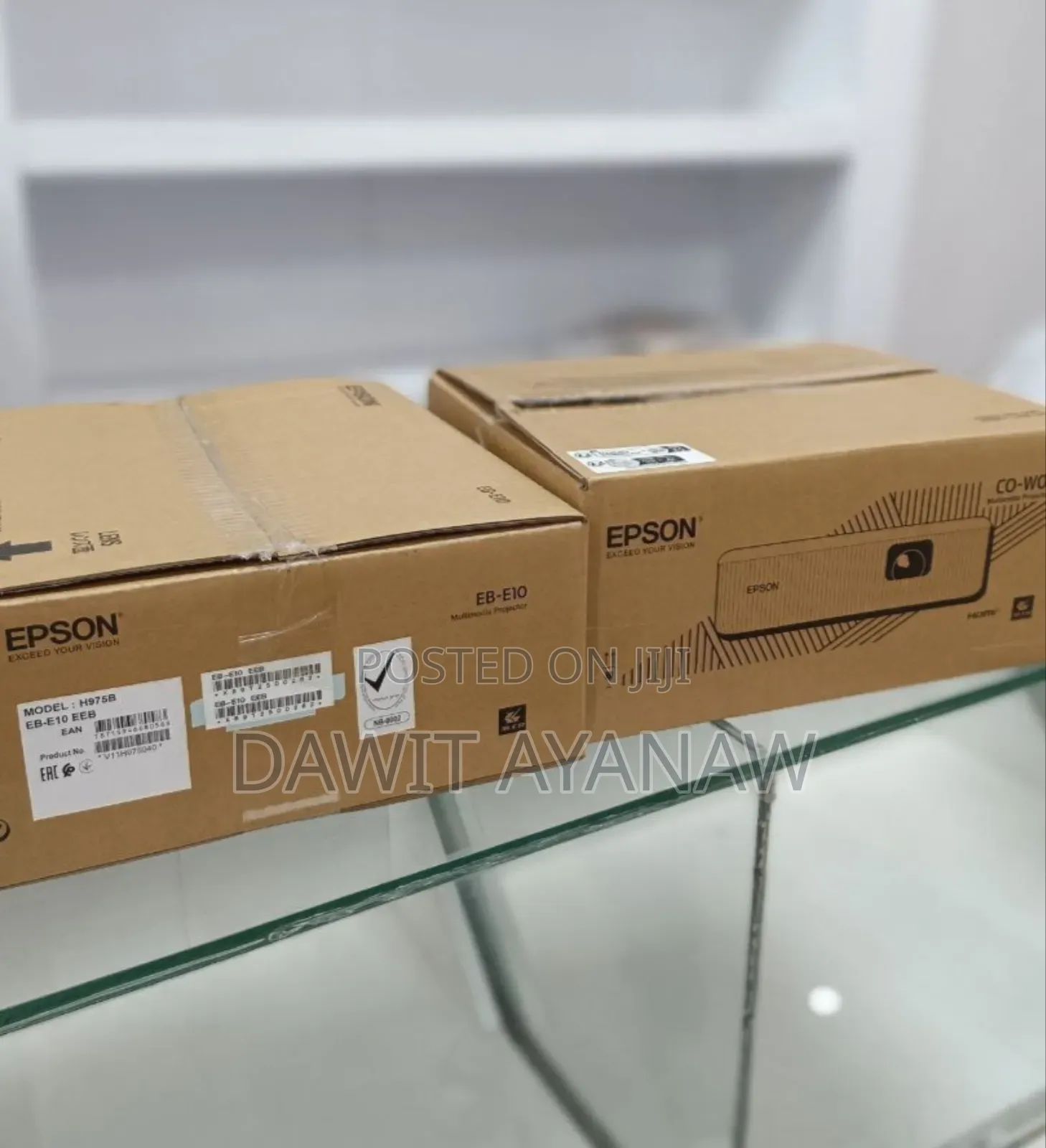 Epson EB-E10 Projector