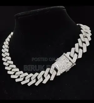 Iced Cuban Chain