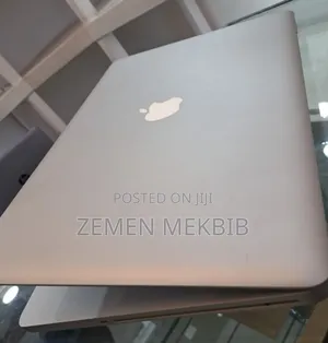 New Laptop Apple MacBook Pro 2010 4GB Intel Core I7 HDD 320GB