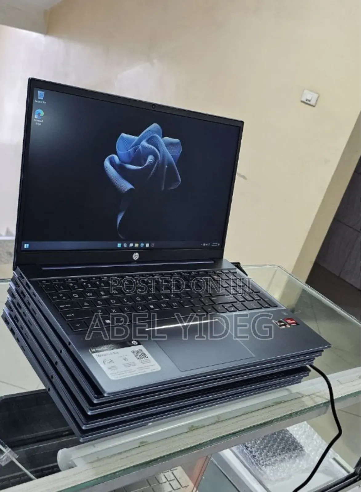 New Laptop HP Pavilion 15 8GB AMD Ryzen 5 SSD 512GB