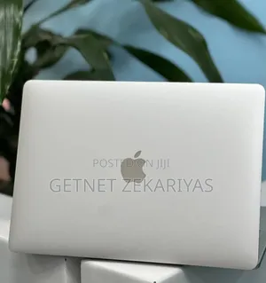 New Laptop Apple MacBook Pro 2017 8GB Intel Core I5 SSD 256GB