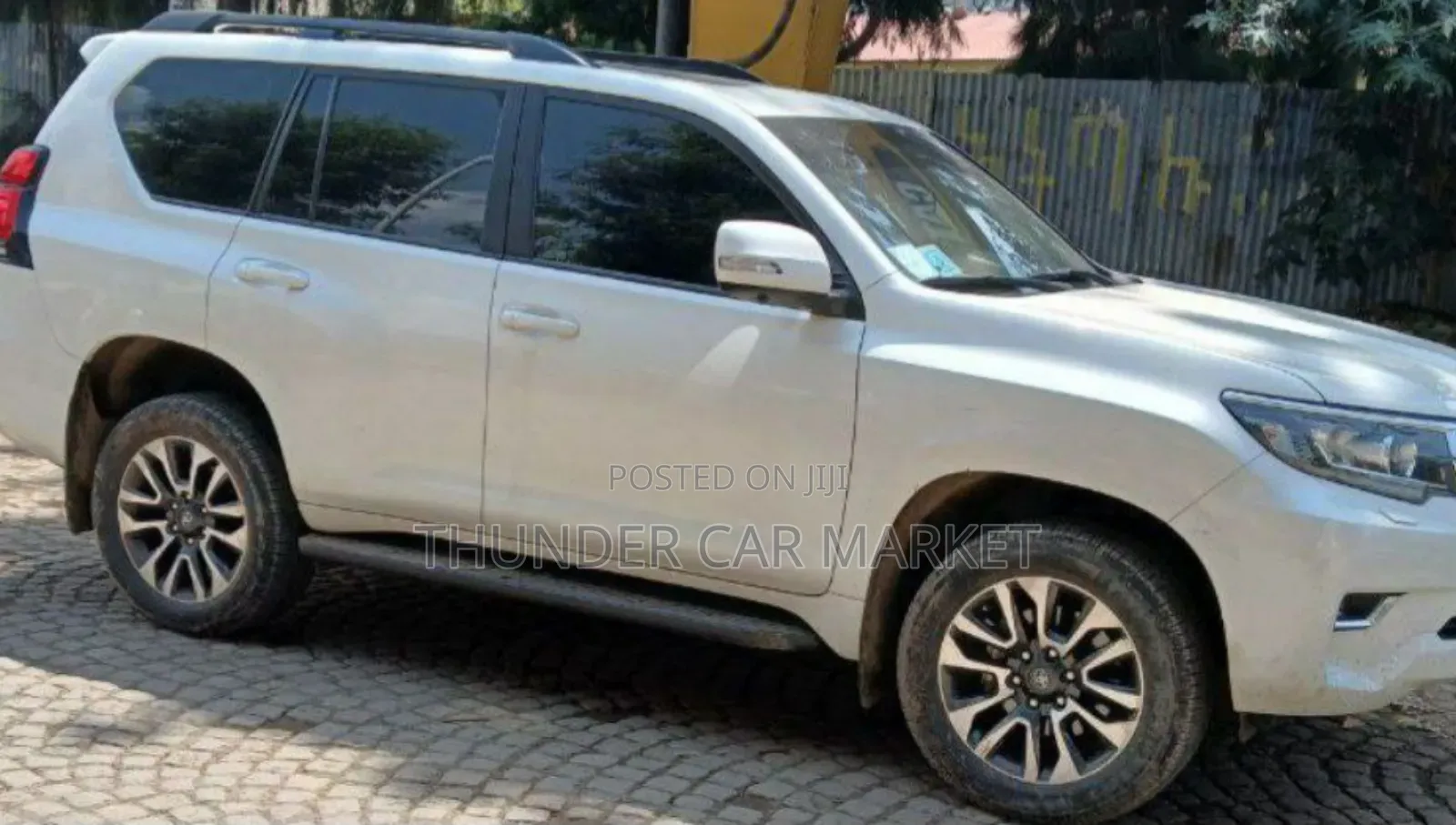 Toyota Land Cruiser 2021 White
