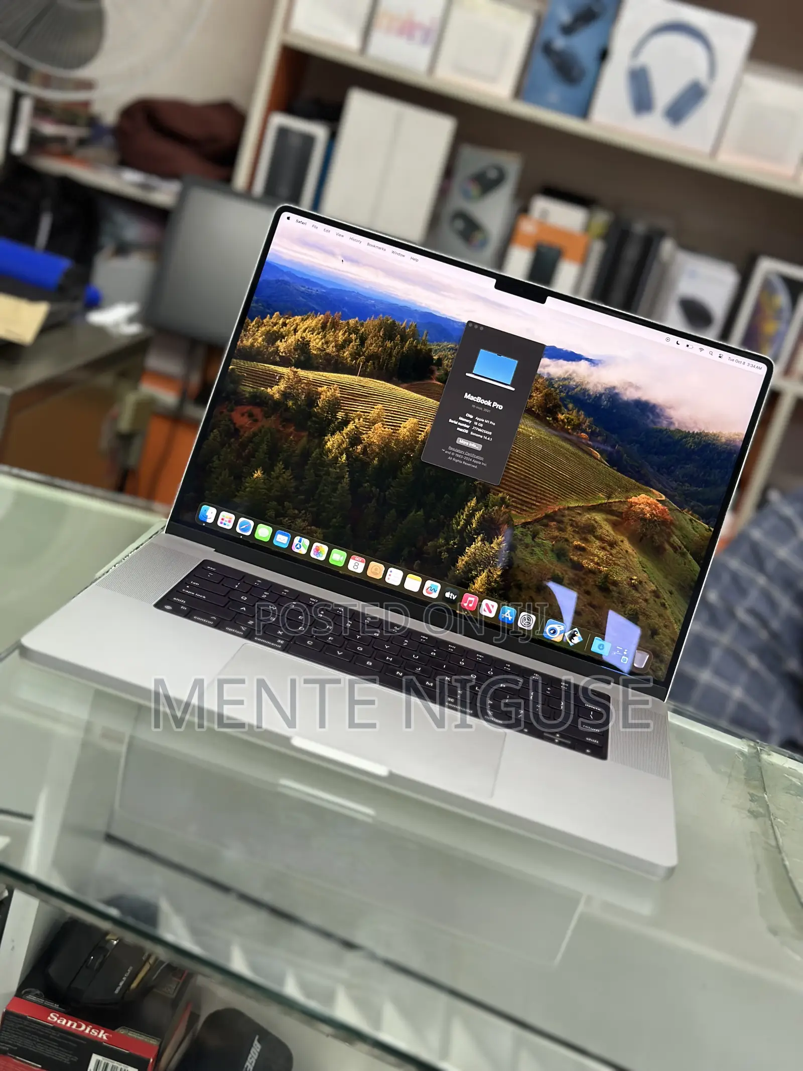 New Laptop Apple MacBook Pro 2021 M1 16GB Apple M1 Pro SSD 1T