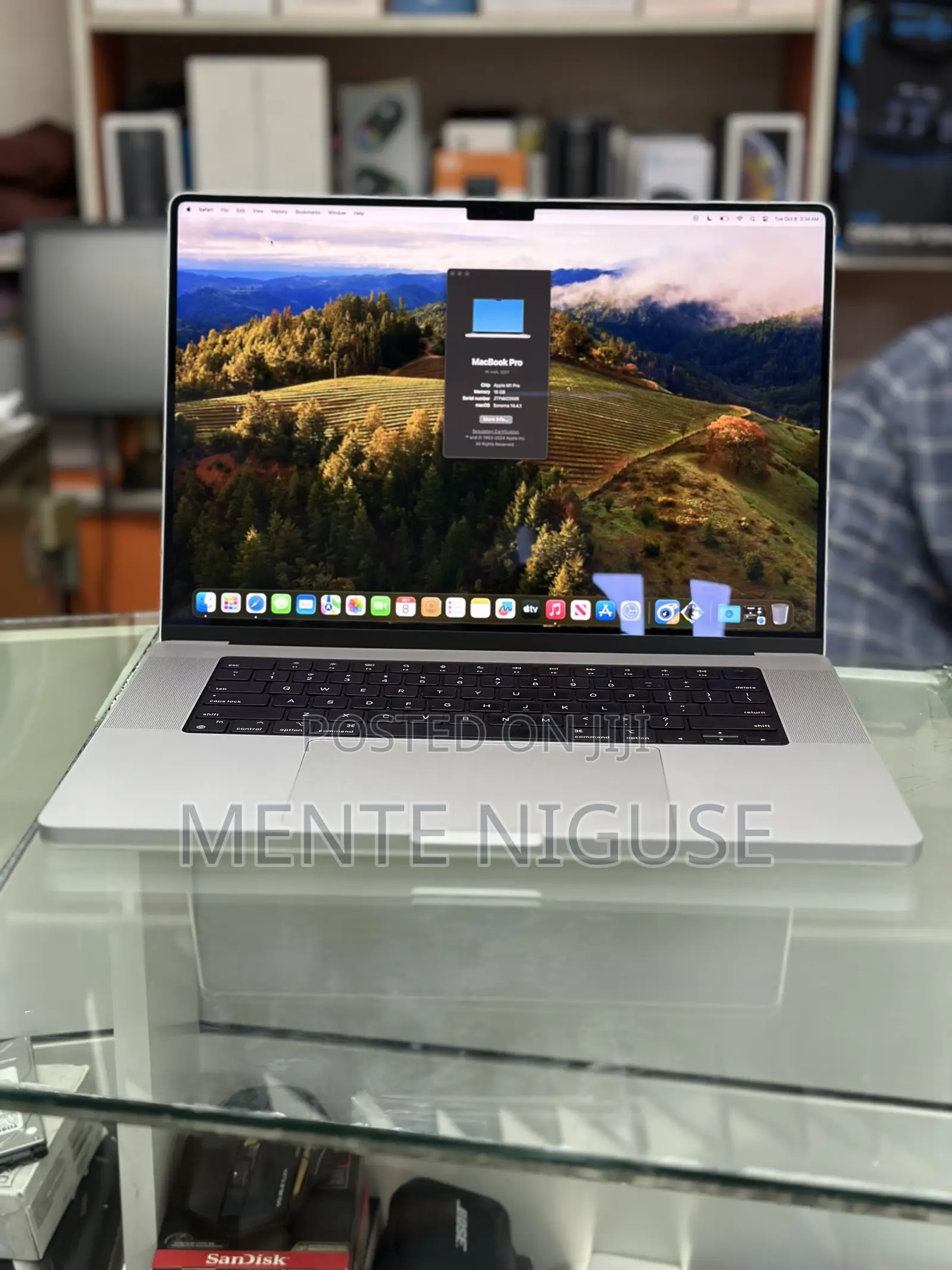 New Laptop Apple MacBook Pro 2021 M1 16GB Apple M1 Pro SSD 1T