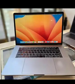 New Laptop Apple MacBook 2018 32GB SSD 1T