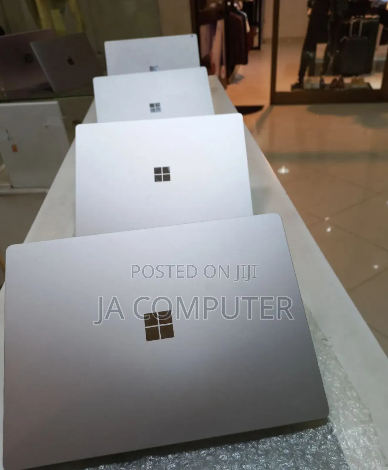 New Laptop Microsoft Surface 16GB Intel Core I7 SSD 512GB