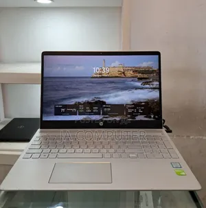 New Laptop HP Pavilion 15 8GB Intel Core I5 SSHD (Hybrid) 1.5T