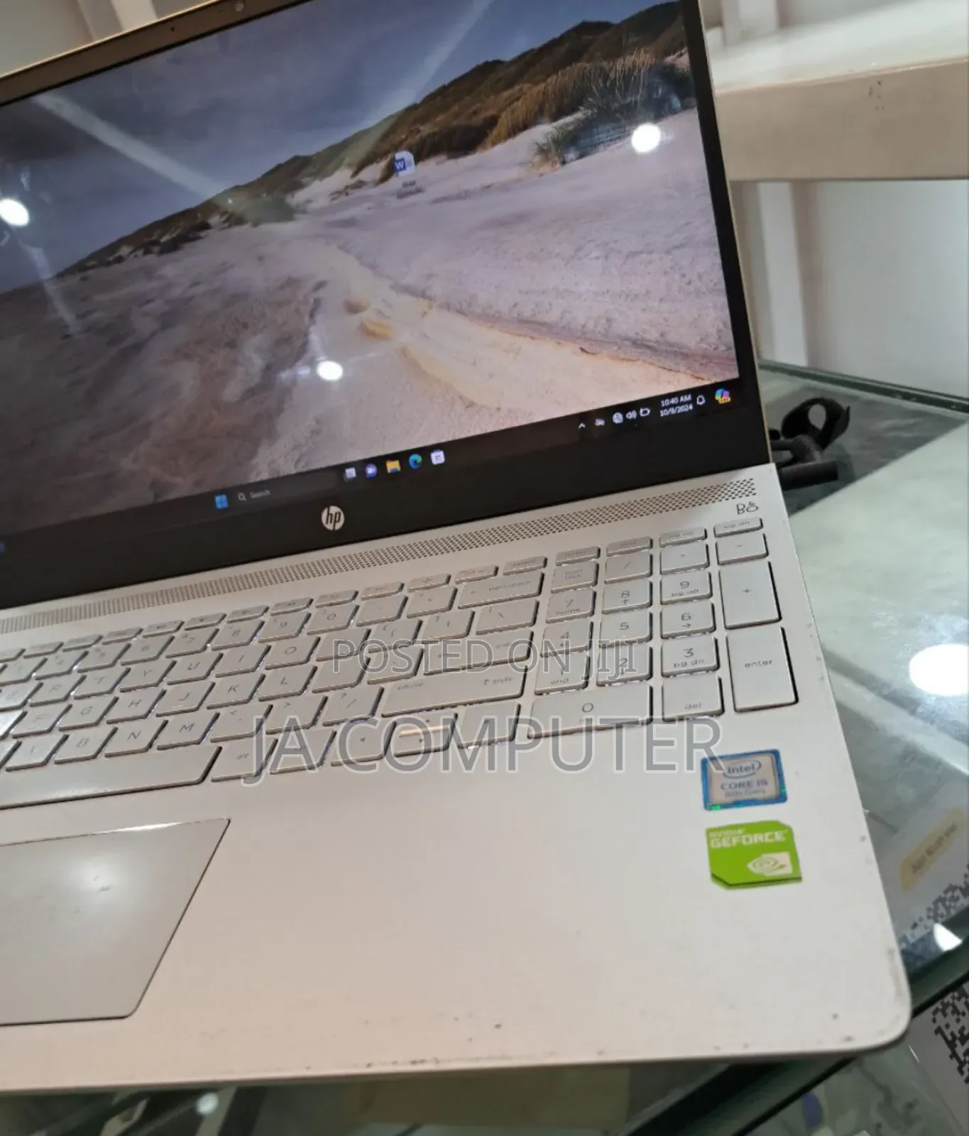 New Laptop HP Pavilion 15 8GB Intel Core I5 SSHD (Hybrid) 1.5T