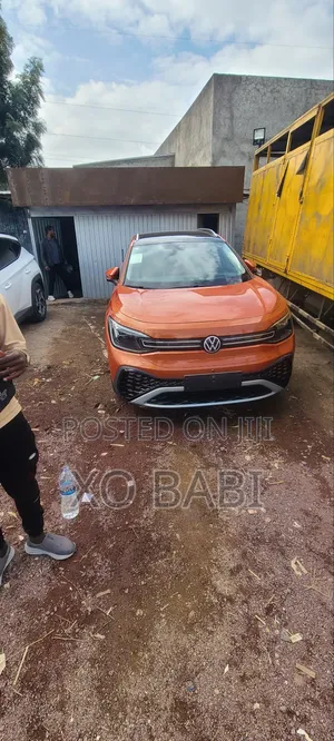 New Volkswagen ID.6 2023 Orange