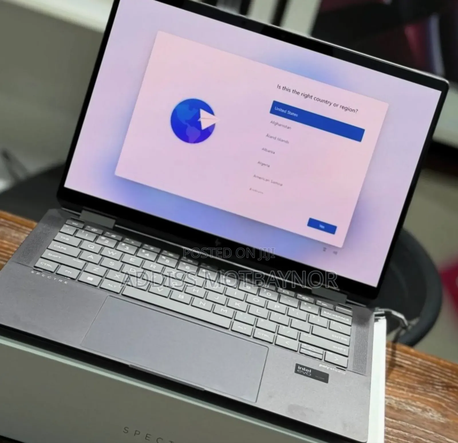 New Laptop HP Spectre 8GB Intel Core I7 SSD 250GB