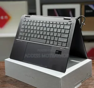 New Laptop HP Spectre 8GB Intel Core I7 SSD 250GB