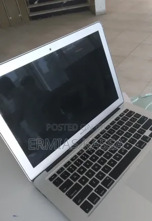 New Laptop Apple MacBook Air 2014 4GB Intel Core I5 SSD 128GB