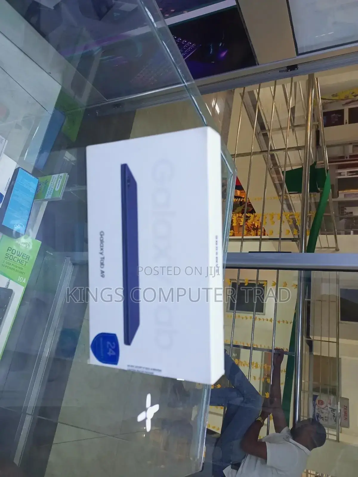 New Samsung Galaxy A9 64 GB Black