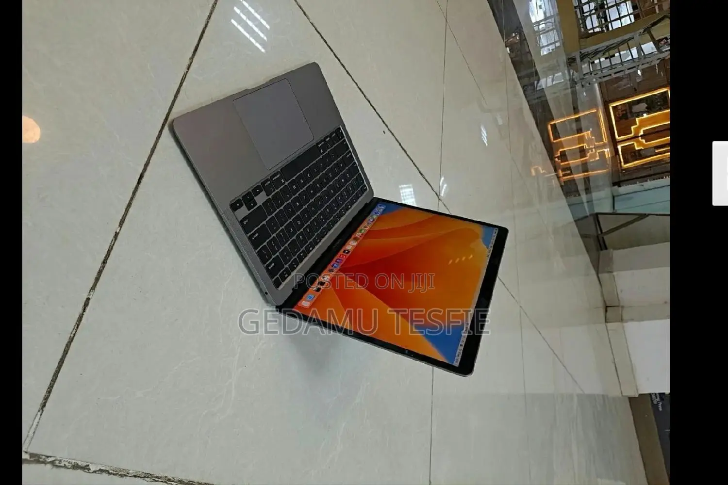 New Laptop Apple MacBook Air 2020 M1 8GB SSD 256GB