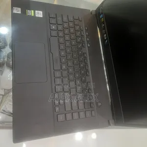 New Laptop Asus ROG Zephyrus G15 16GB Intel Core I7 SSD 1T