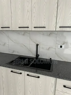 3bdrm Apartment in Yeka for sale