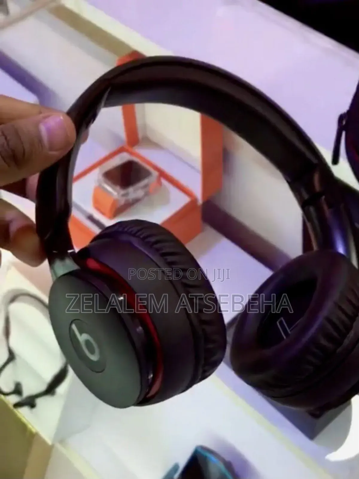 Headset Solo Pro Headset ( Free Delivery)