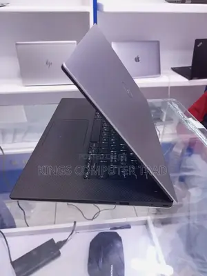 Photo - New Laptop Dell XPS 15 32GB Intel Core I7 SSD 512GB