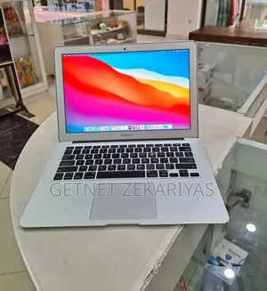 New Laptop Apple MacBook Air 2014 4GB Intel Core I5 SSD 128GB