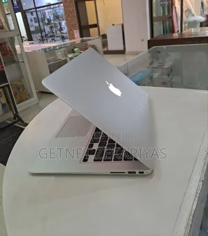 New Laptop Apple MacBook Air 2014 4GB Intel Core I5 SSD 128GB