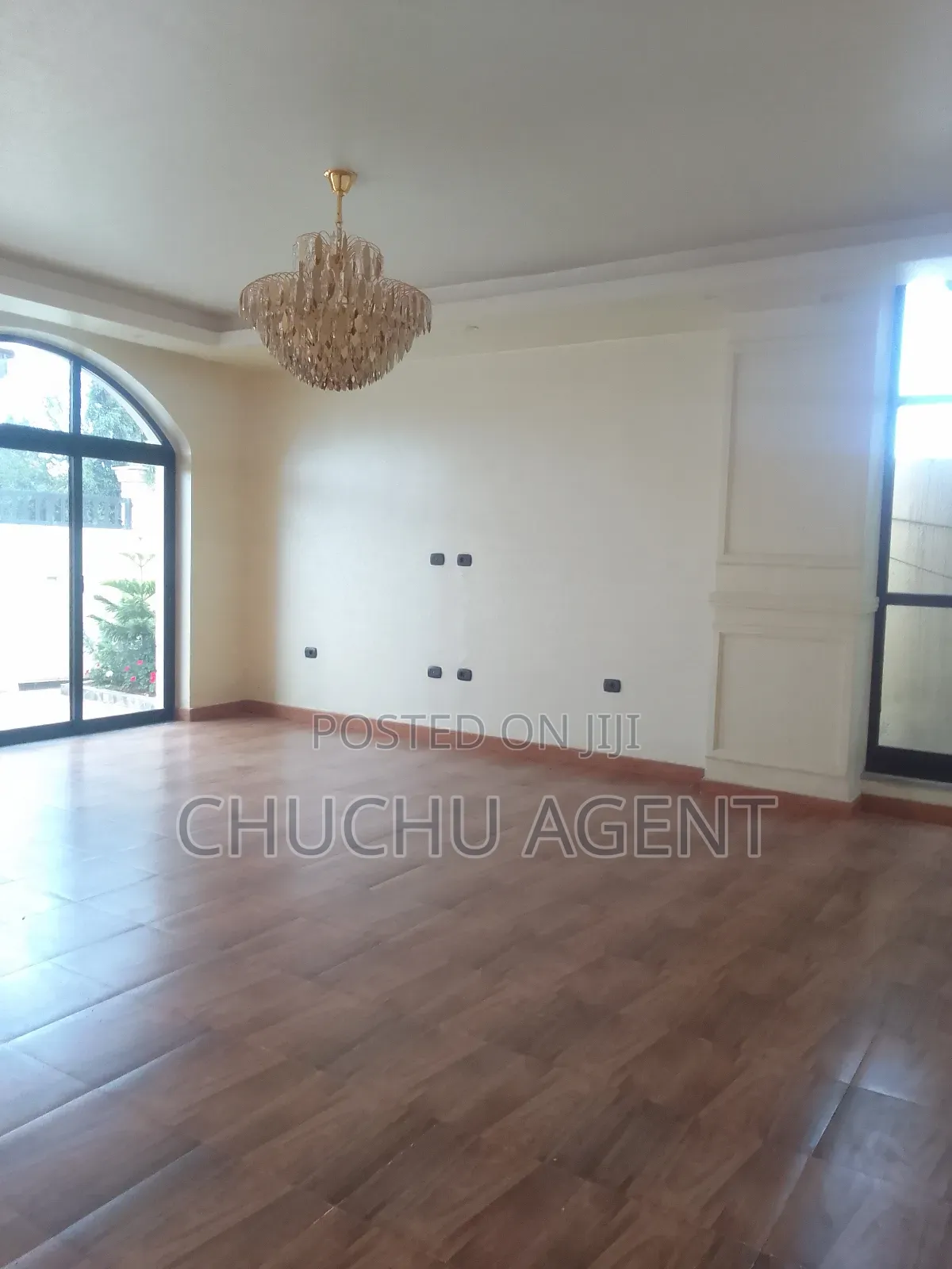 7bdrm Penthouse in Bole for sale