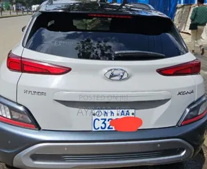 New Hyundai Kona 2022 Silver