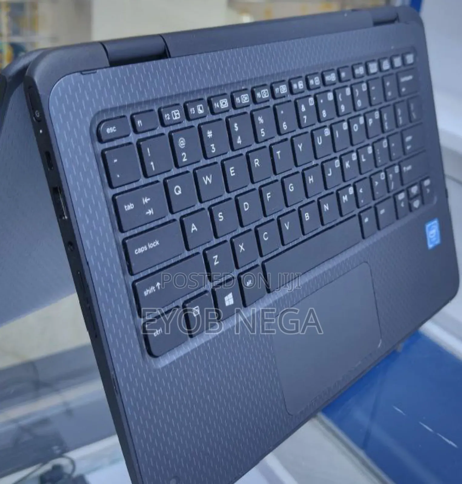 New Laptop HP Mini 110 4GB Intel SSD 128GB