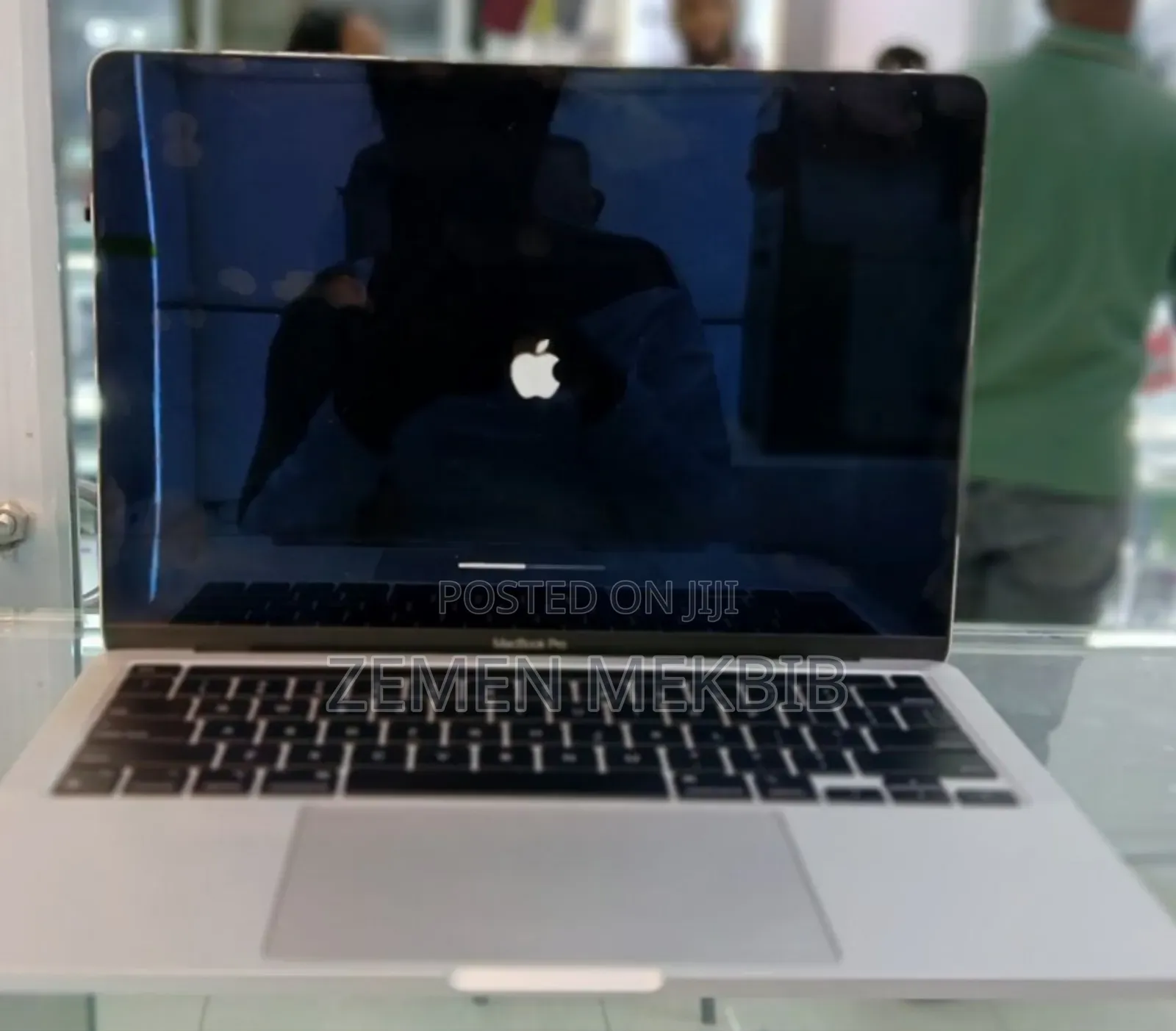 New Apple MacBook Pro 2023 M2 Pro 14-Inch 8GB Intel Core I7 SSD 256GB