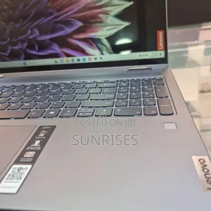 New Laptop Lenovo Yoga C930 8GB AMD Ryzen 5 SSD 512GB