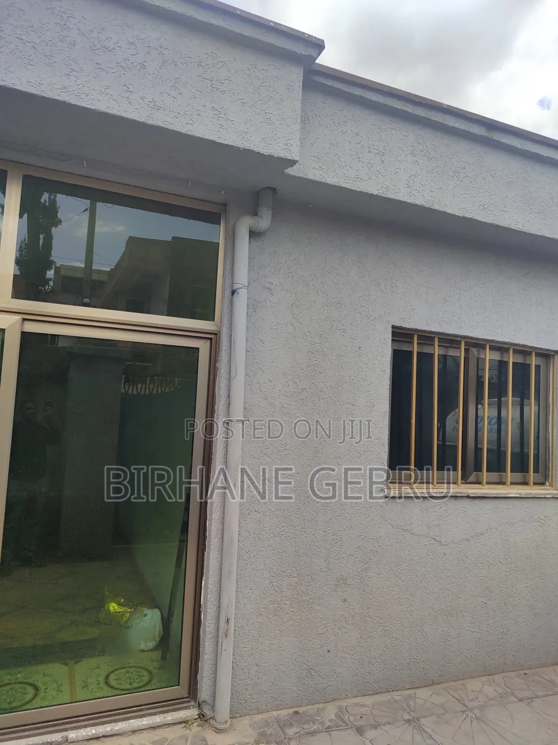 Villa House Rent for Business