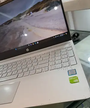 New Laptop HP Pavilion 15 8GB Intel Core i5 HDD+SSD 1.5T