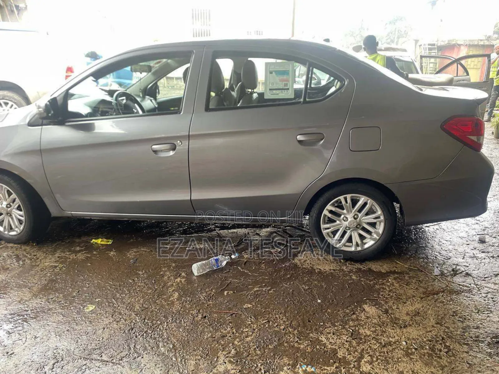 Mitsubishi Attrage 2021 Gray