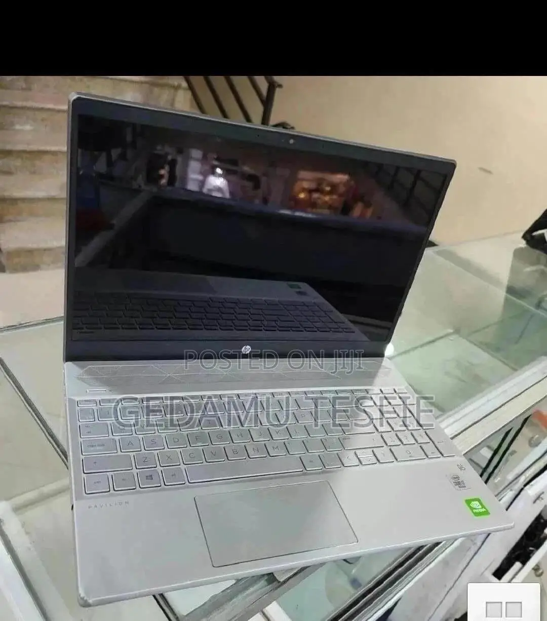 New Laptop HP Pavilion 10 8GB Intel Core i7 SSD 128GB