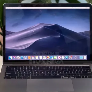 Photo - New Laptop Apple MacBook Pro 2017 8GB Intel Core I5 SSD 256GB