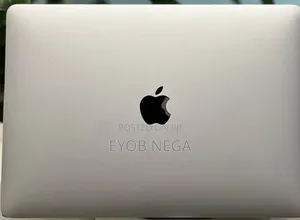 New Laptop Apple MacBook Pro 2017 8GB Intel Core I5 SSD 256GB